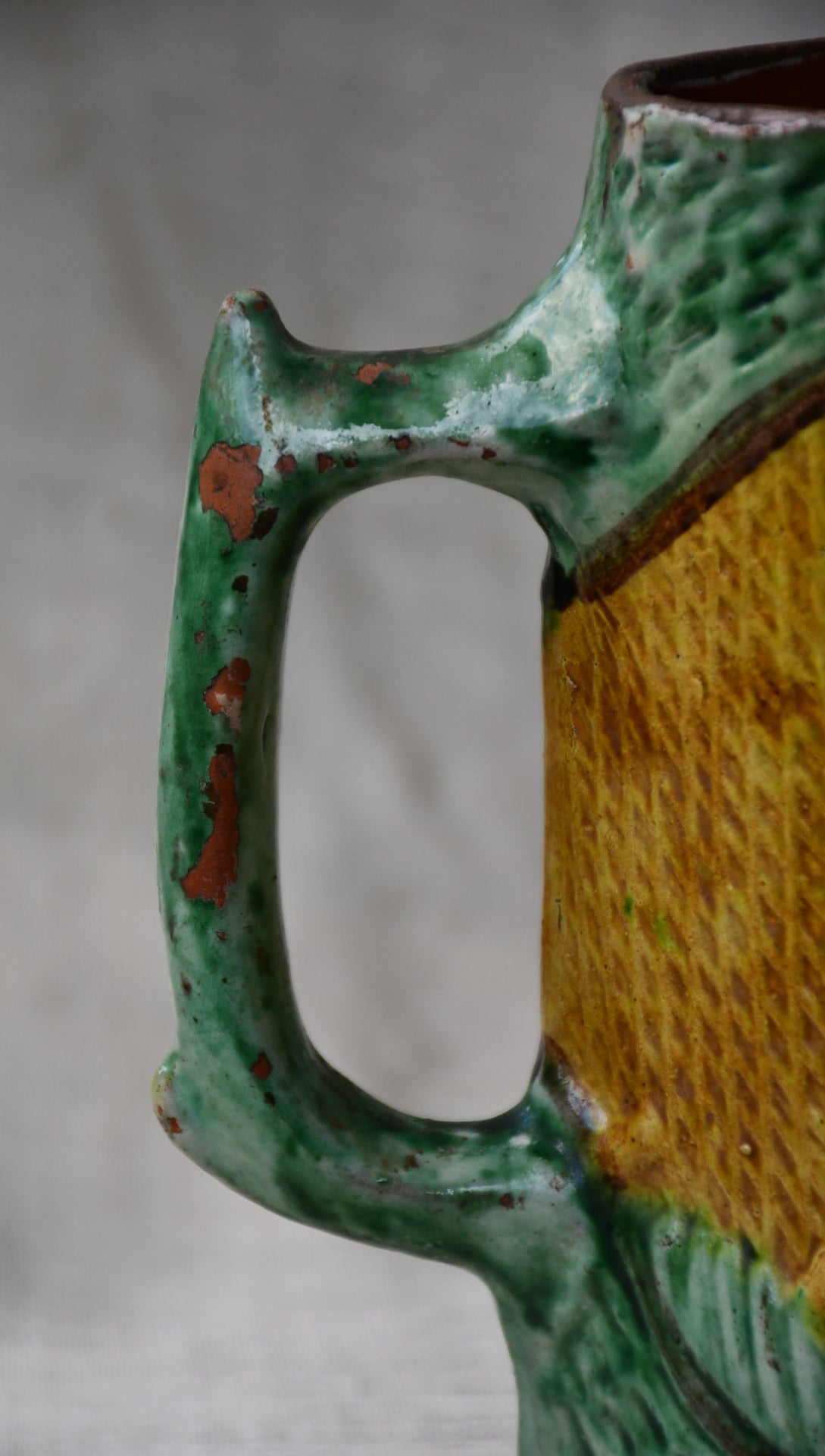 Полихромна троянска керамична кана с орел (442637688994)