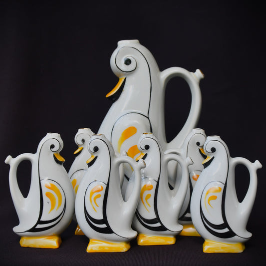 Патешко ято Изида - детайл чаши