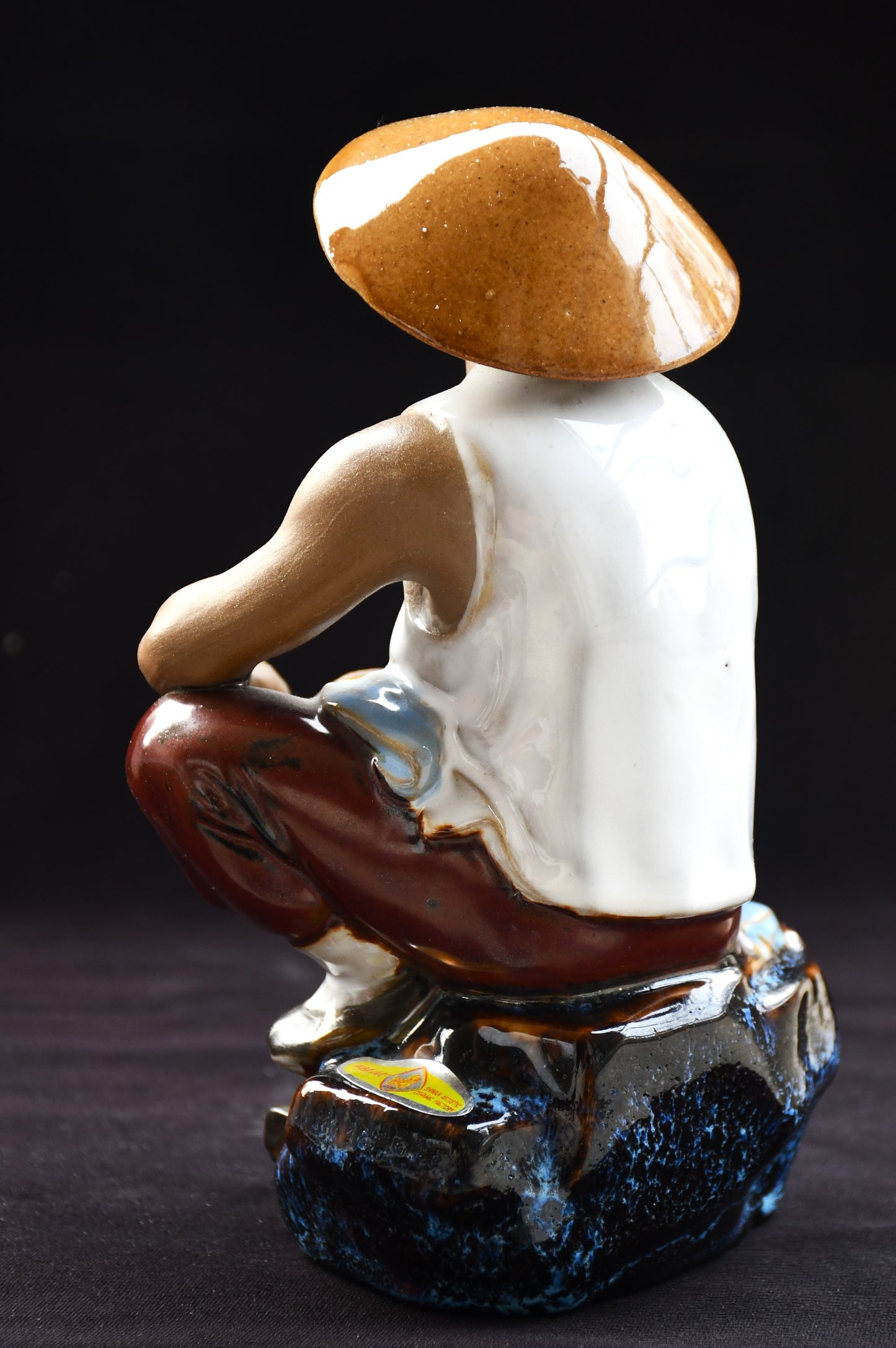 "Време за отдих" - керамична скулптура Shiwan Artistic Ceramic Factory, Китай, 1970-те
