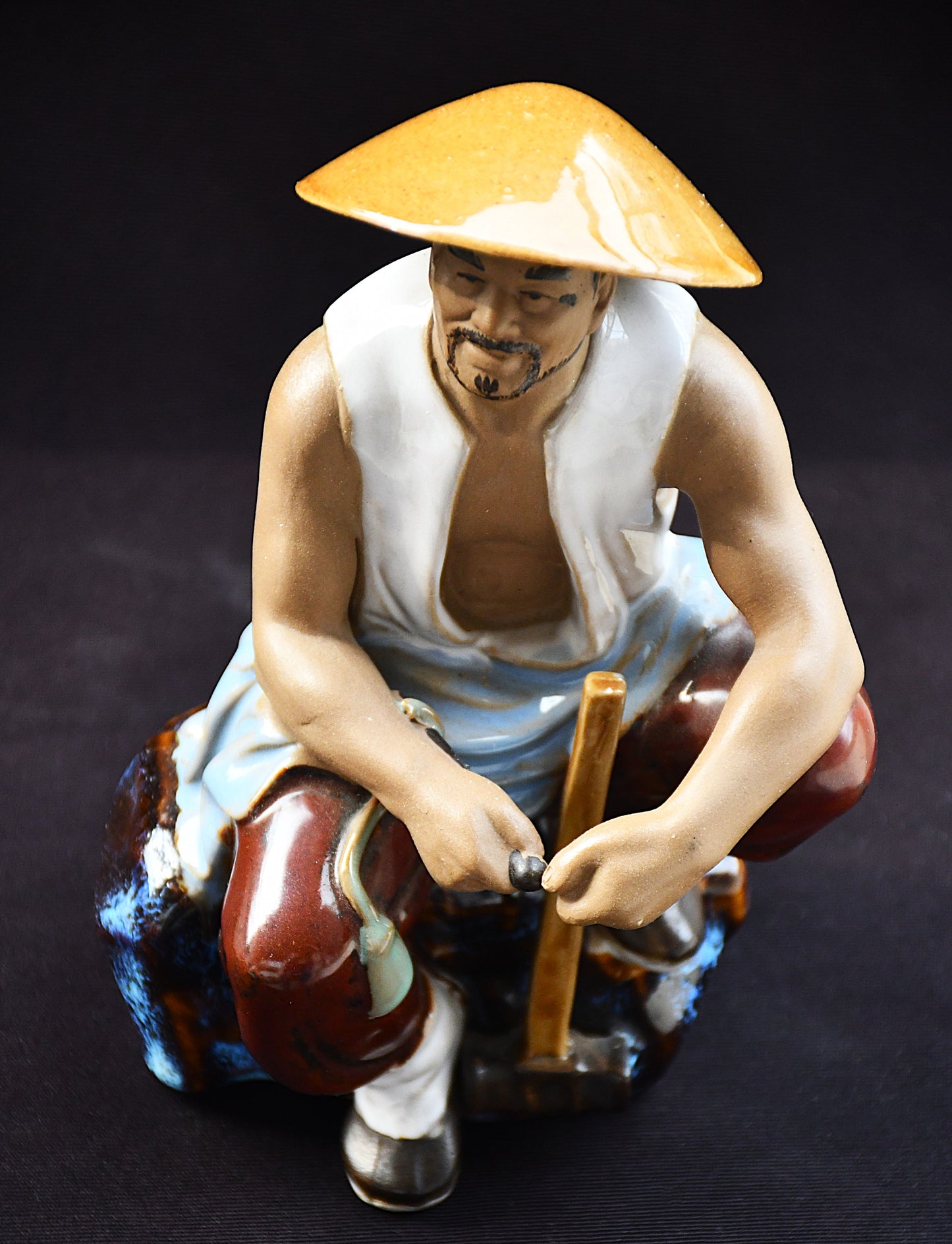 "Време за отдих" - керамична скулптура Shiwan Artistic Ceramic Factory, Китай, 1970-те