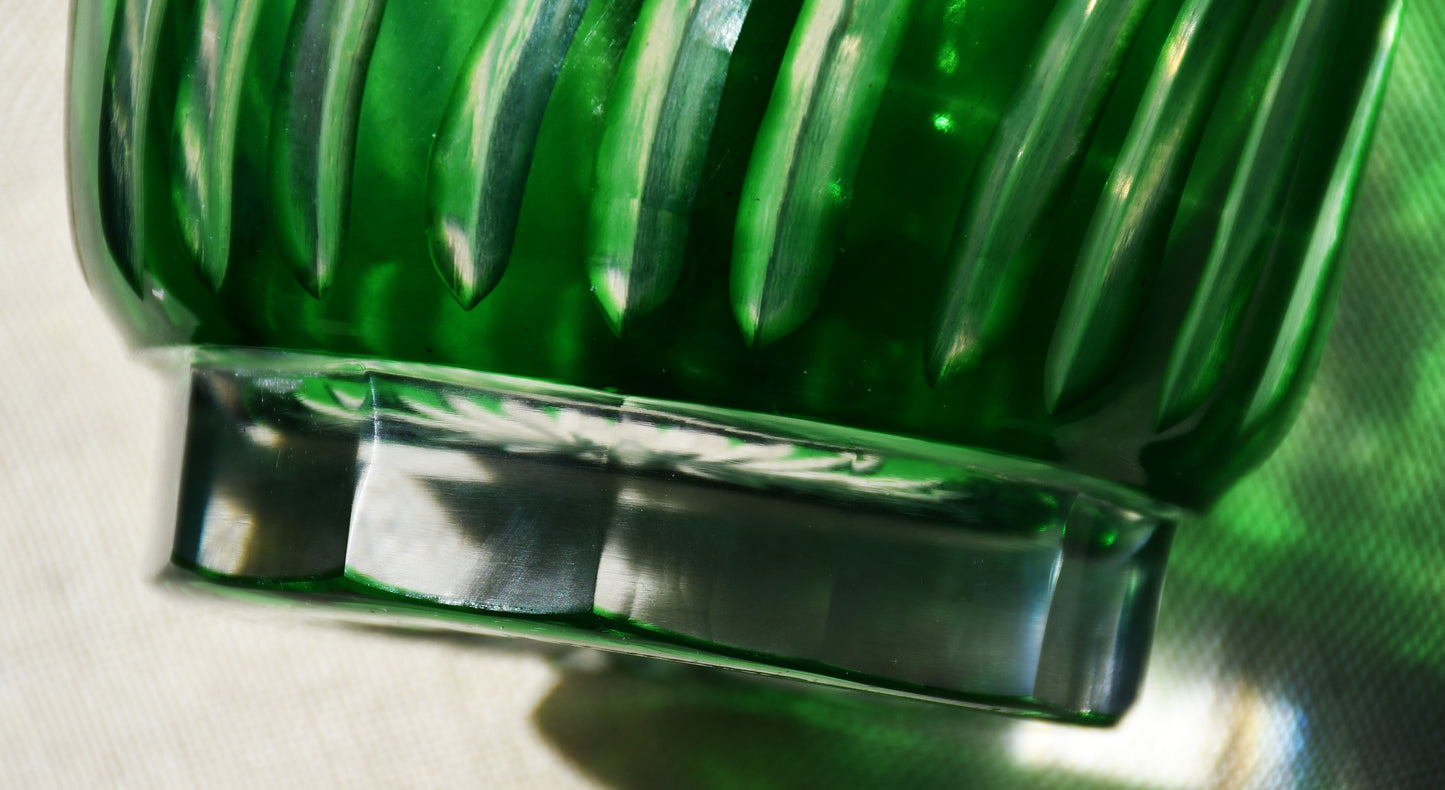 Ваза Бохемия, двуслоен кристал, green-to-clear, 1950-те