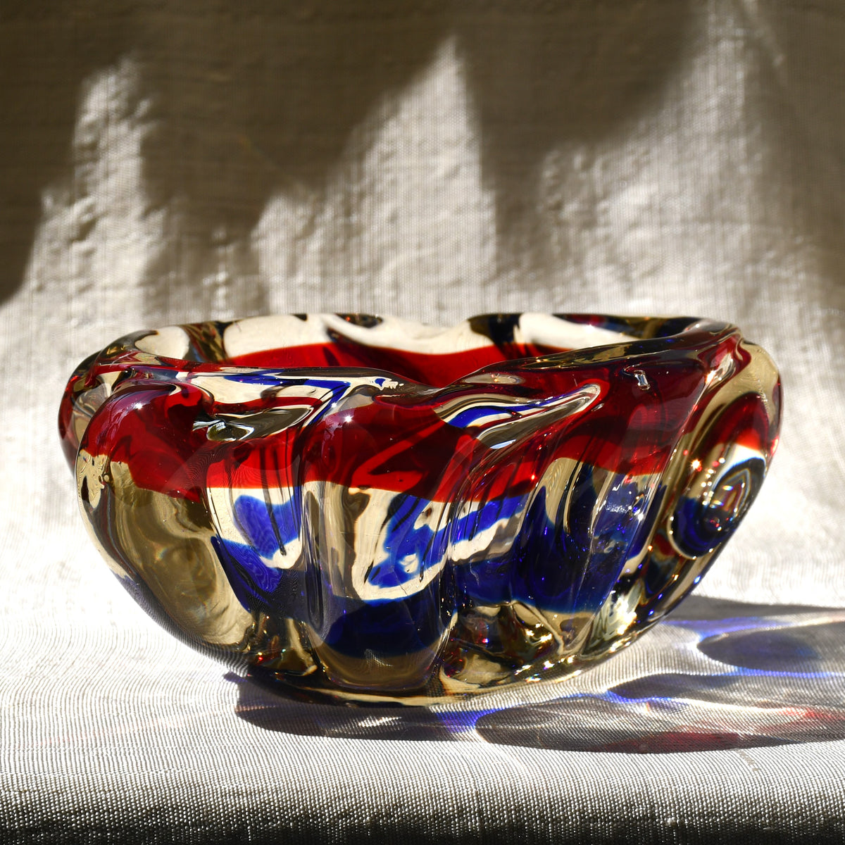 Пепелник/Купа, цветно стъкло, Mid-Century Modern, България, 1960-те