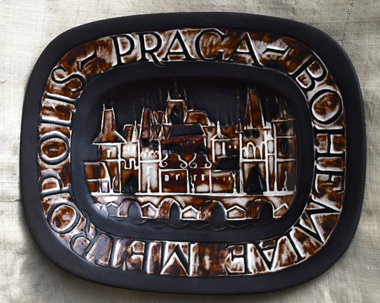 Keramia Znaim - декоративна керамична плакета "PRAGA BOHEMIA", Лизбет Бартошова, Чехословакия, 1960-те