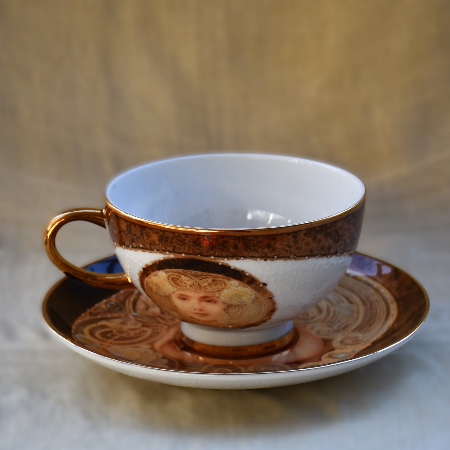 Briswild England - сет за чай, Royal Porcelain Collection, Ар Нуво, костен порцелан, 21 в.