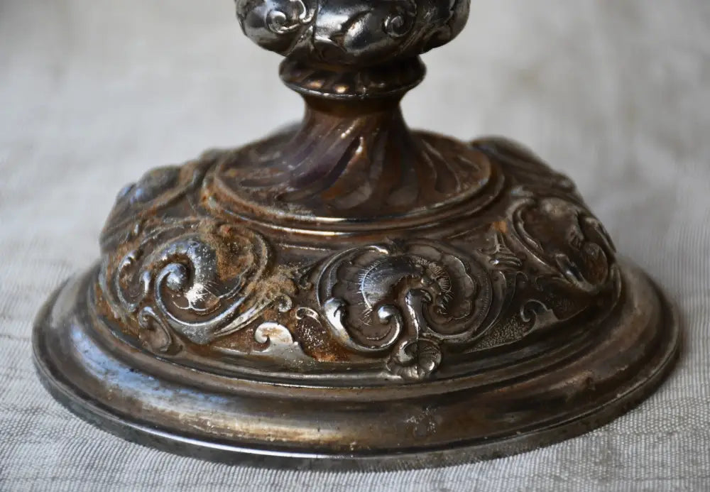 Античен бокал с барокова декорация - antique