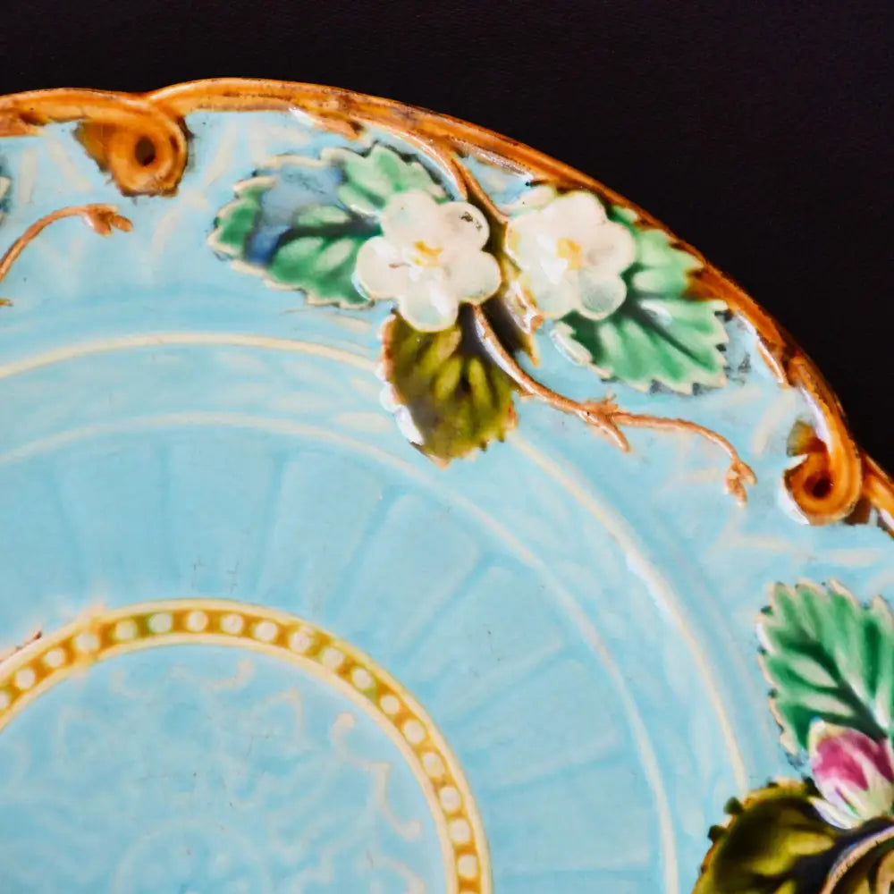 Антична Art Nouveau чиния - майолика. Sarreguemines. - antique