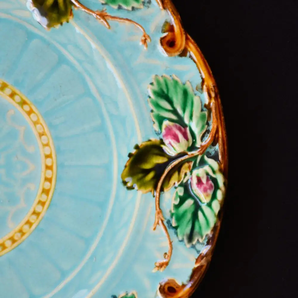 Антична Art Nouveau чиния - майолика. Sarreguemines. - antique