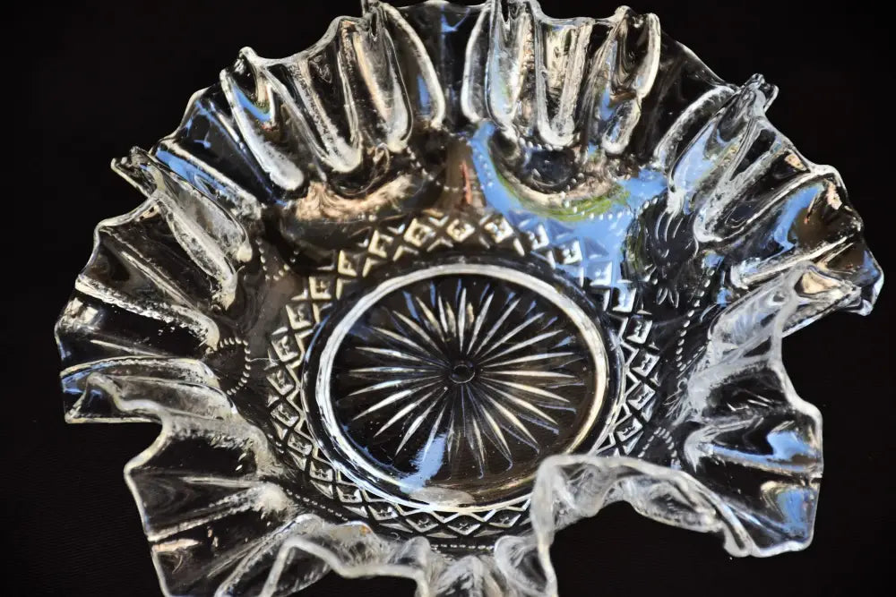 Антична бомбониера/купа/centerpiece - тип ’Fenton’ - antique