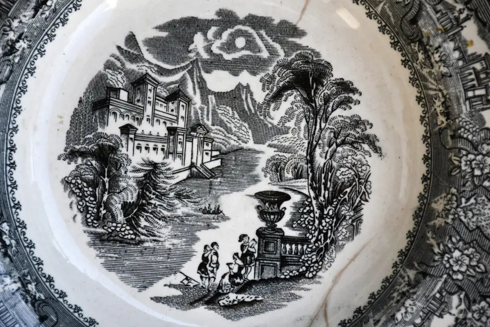 Антична чиния - R.Cochran Glasgow Scotland pottery - antique