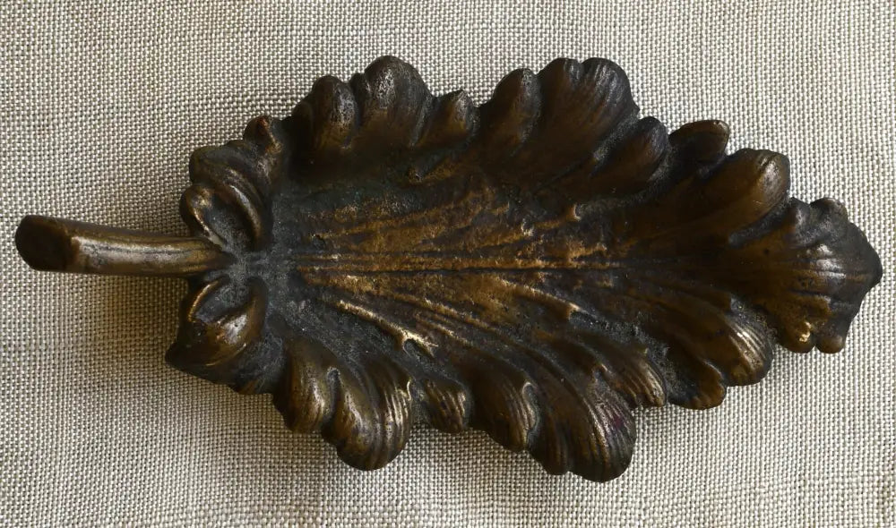 Бронзов пепелник ’Дубовый лист’ от Касли (СССР) - antique