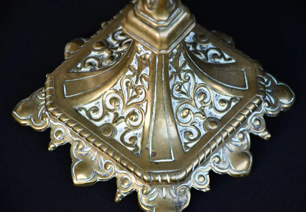 Бронзов свещник - Италия - antique