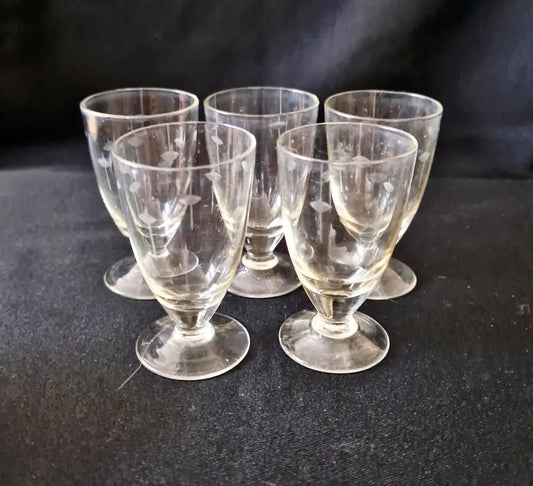 Чаши за вишновка на брой - antique