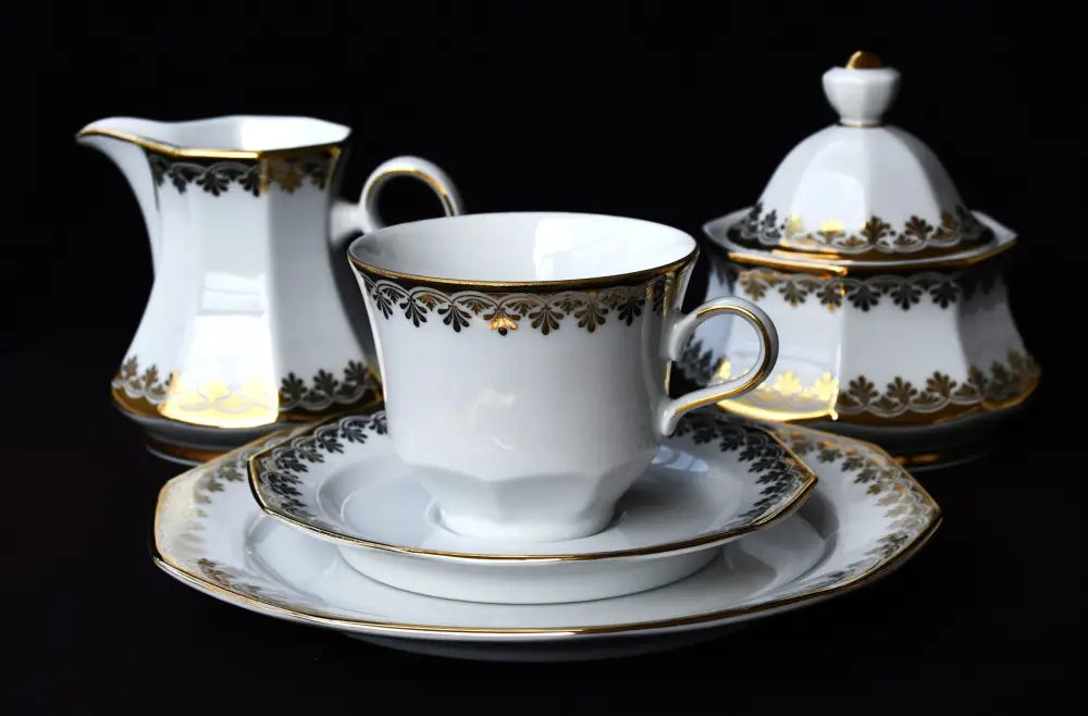 Голям сервиз за кафе от баварски порцелан - antique