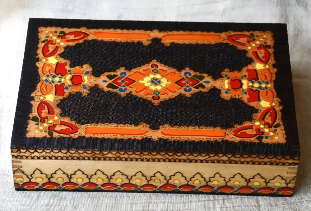Голяма дървена кутия за бижута - antique