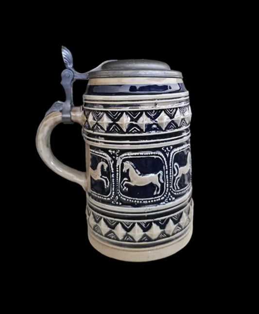 Халба с капак,вместимост 0,5L (460)