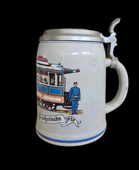 Халба с капак,вместимост 0,5L (465)