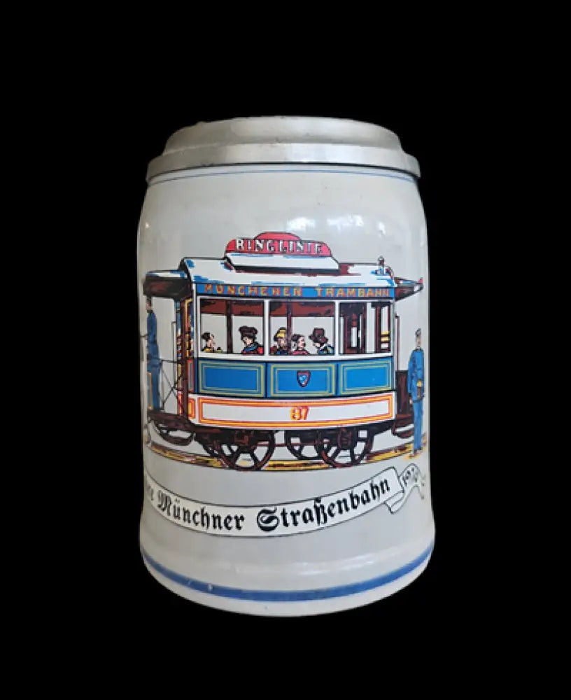 Халба с капак,вместимост 0,5L (465)