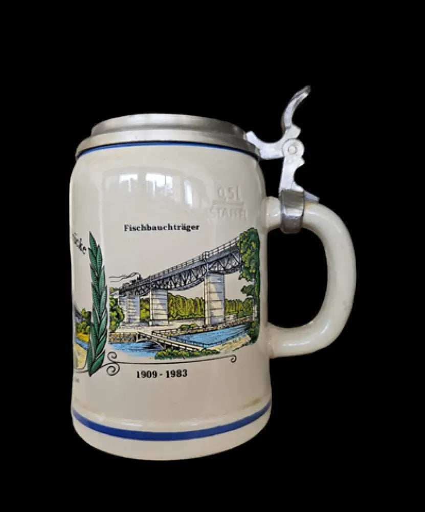 Халба с капак,вместимост 0,5L (466)