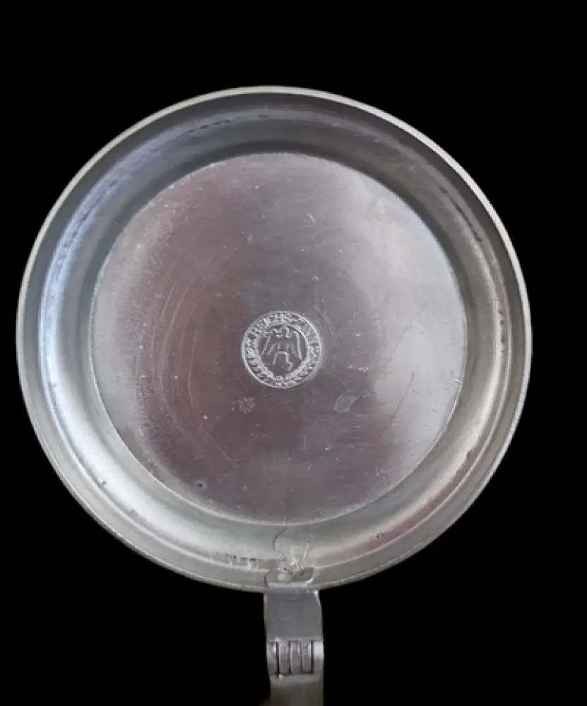 Халба с капак,вместимост 0,5L (466)