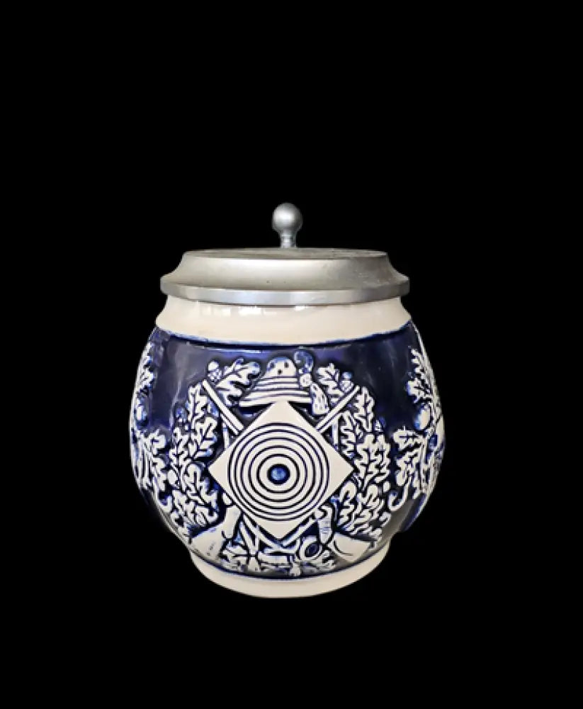 Халба с капак,вместимост 0,5L (481)