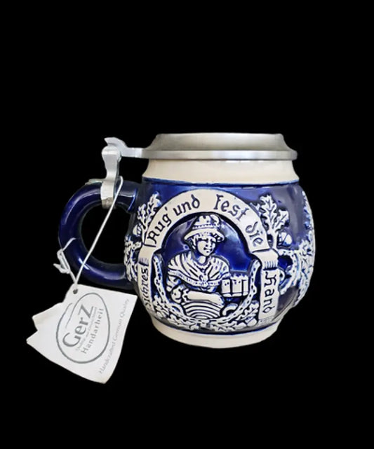 Халба с капак,вместимост 0,5L (481)