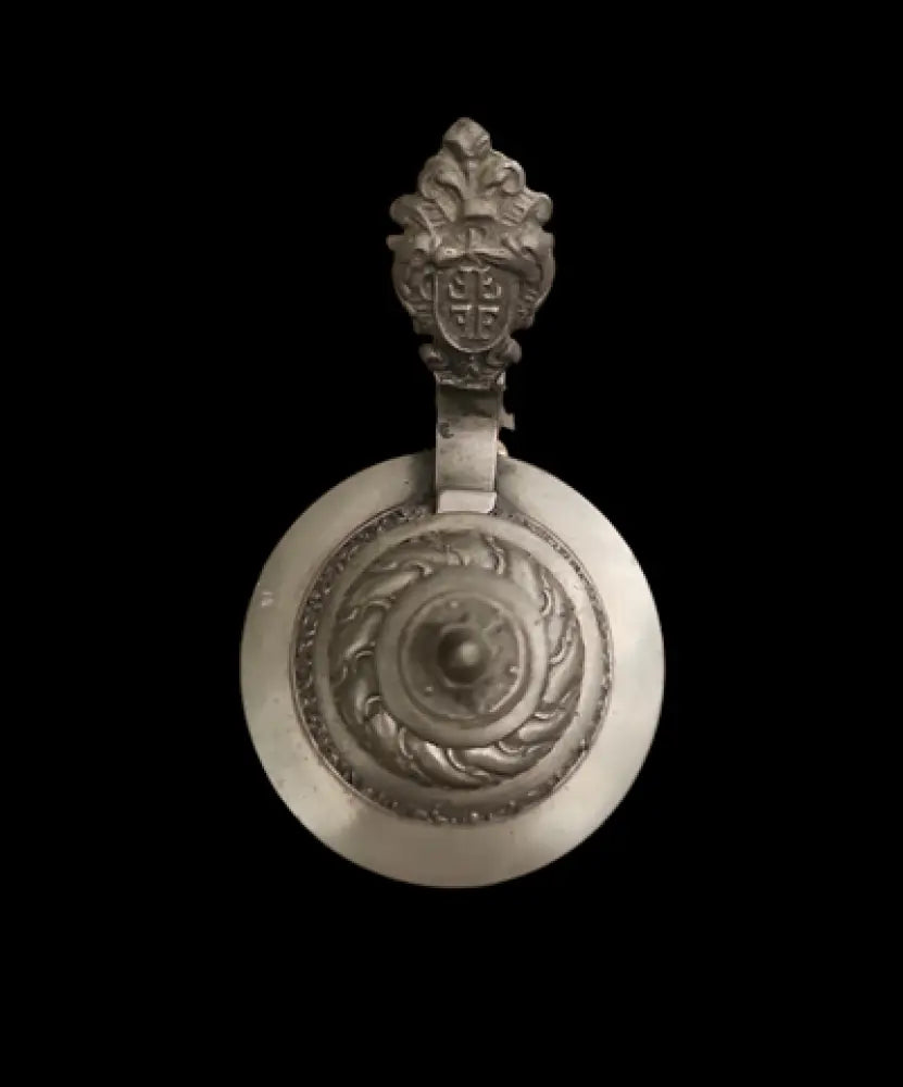 Халба с капак,вместимост 0,5L (495)