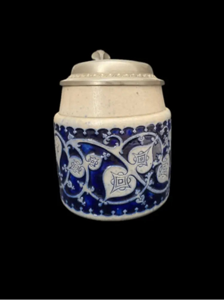 Халба с капак,вместимост 0,5L (504)