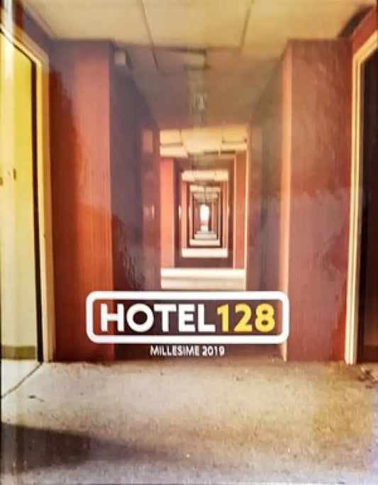 Hotel 128 - Книги