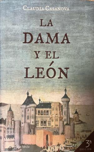 Корица на La dama y el león от Claudia Casanova