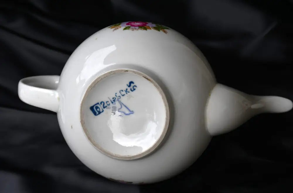 Красив винтидж чайник от СССР - Дулево - antique