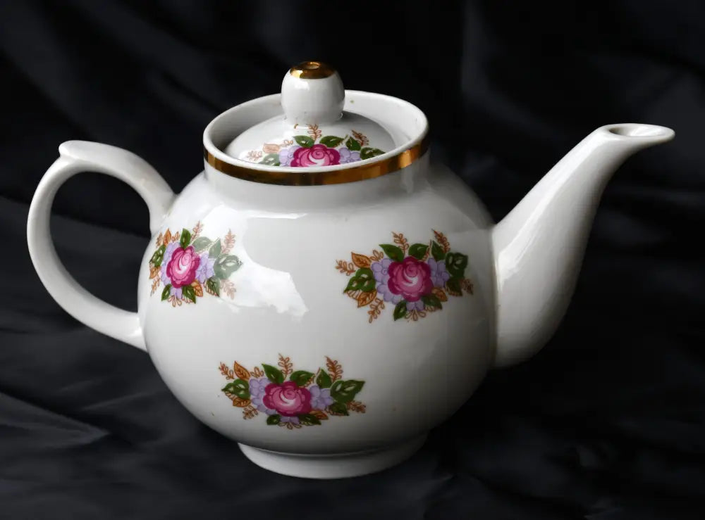 Красив винтидж чайник от СССР - Дулево - antique