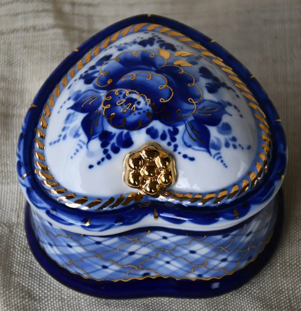 Кутия за бижута с форма на сърце от Гжел Русия - antique