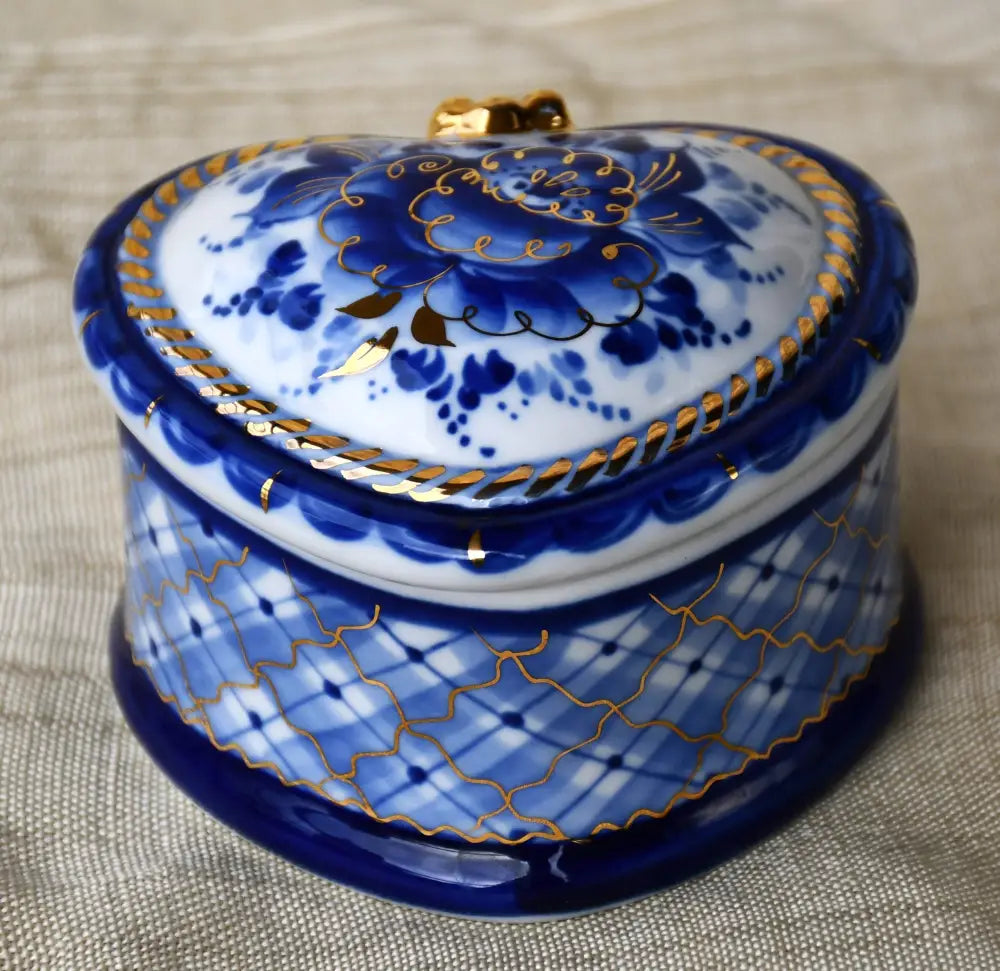Кутия за бижута с форма на сърце от Гжел Русия - antique