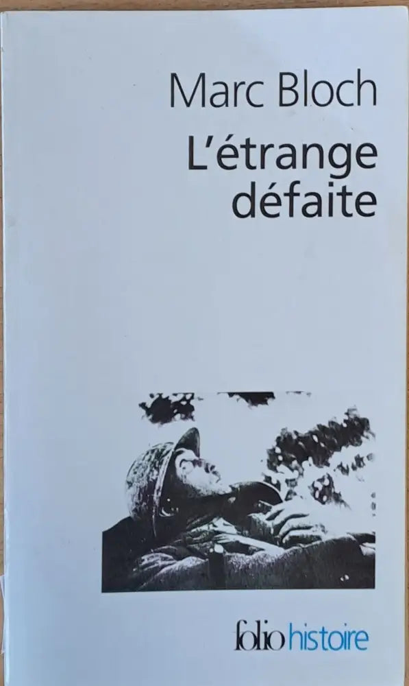 L’etrange defaite - Книги