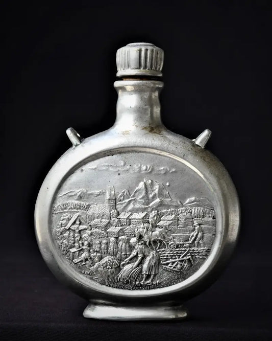 Немска метална бутилка - винтидж - antique