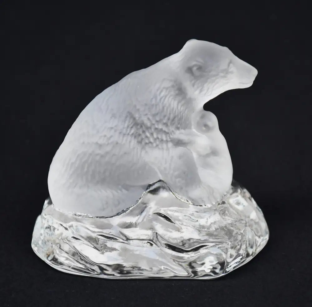Полярна мечка с мечето си - кристална скулптура на SEA Glasbruk Kosta - antique
