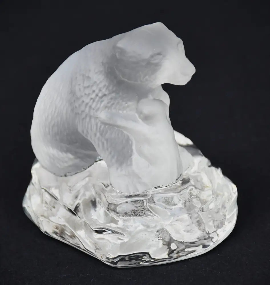 Полярна мечка с мечето си - кристална скулптура на SEA Glasbruk Kosta - antique