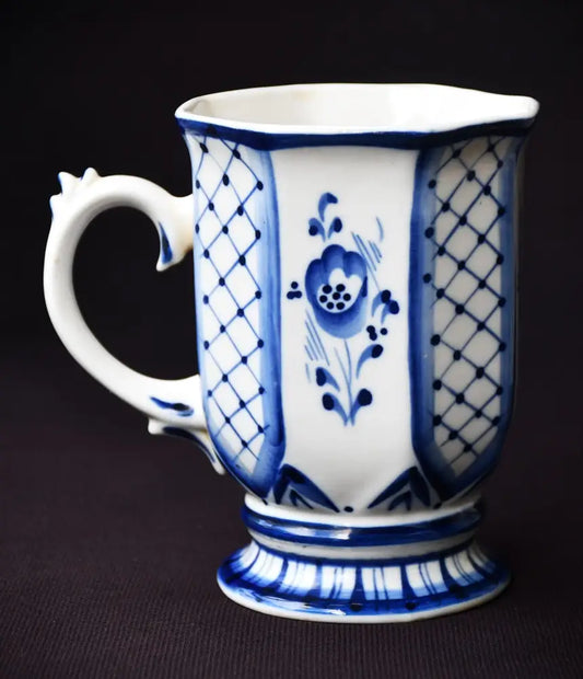 Порцеланова чаша за чай на Гжел - antique