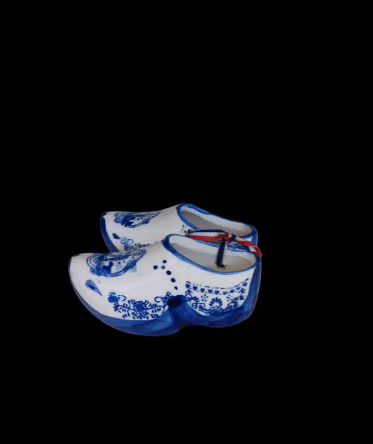 Порцеланова статуетка (162)