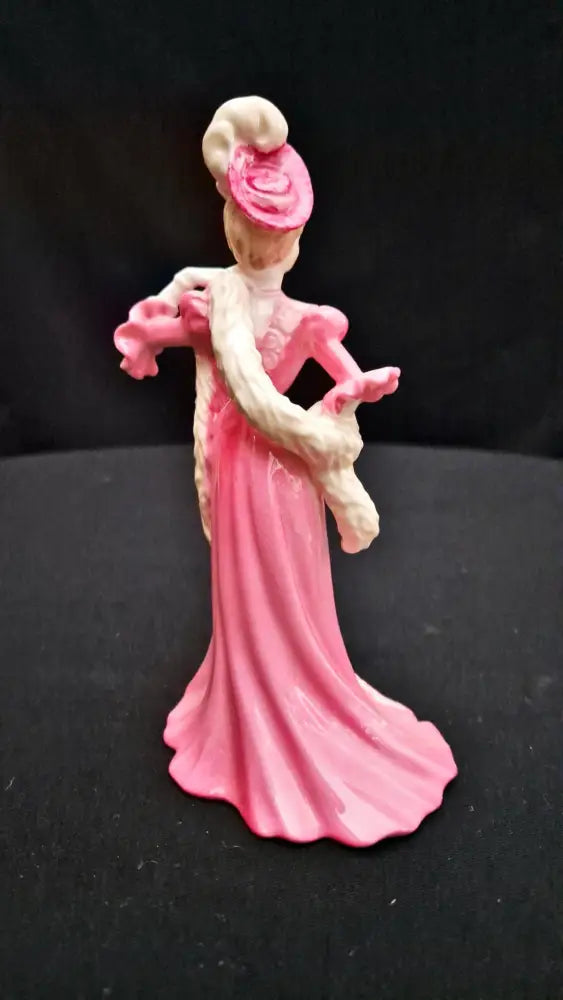Порцеланова статуетка Coalport - лимитирана колекция Lady Lilian - antique