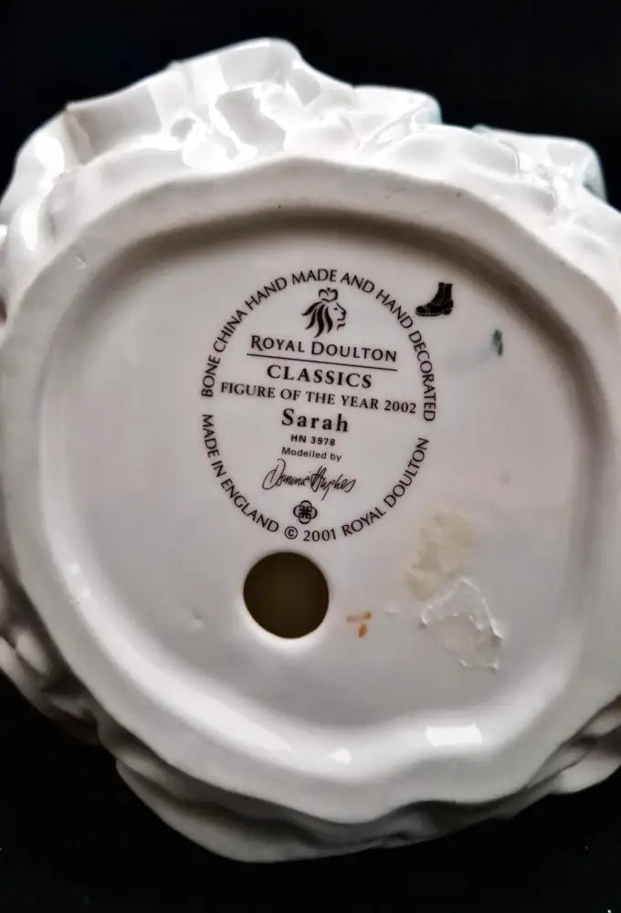 Порцеланова статуетка Royal Doulton - Sarah - antique