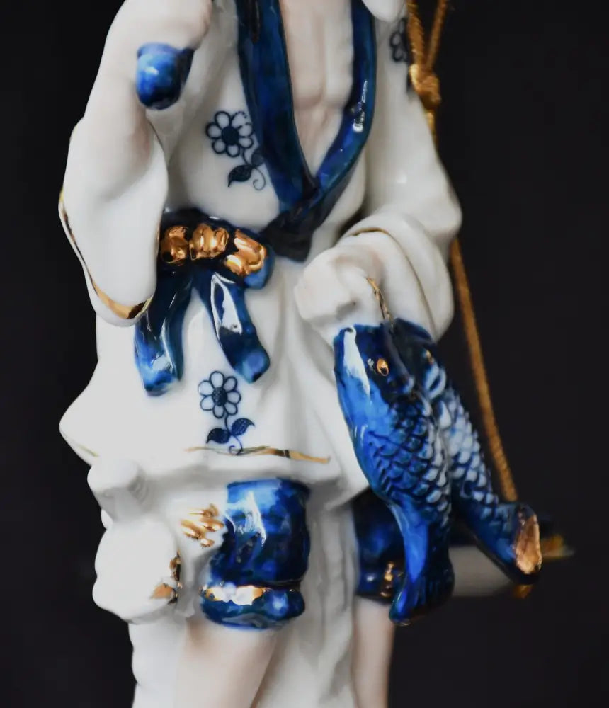 Порцеланова статуетка ’Старият рибар’ - antique
