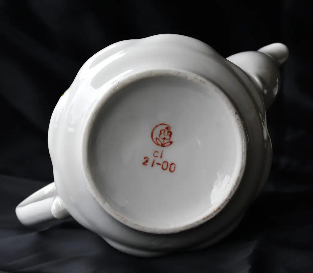 Съветски порцеланов чайник - antique