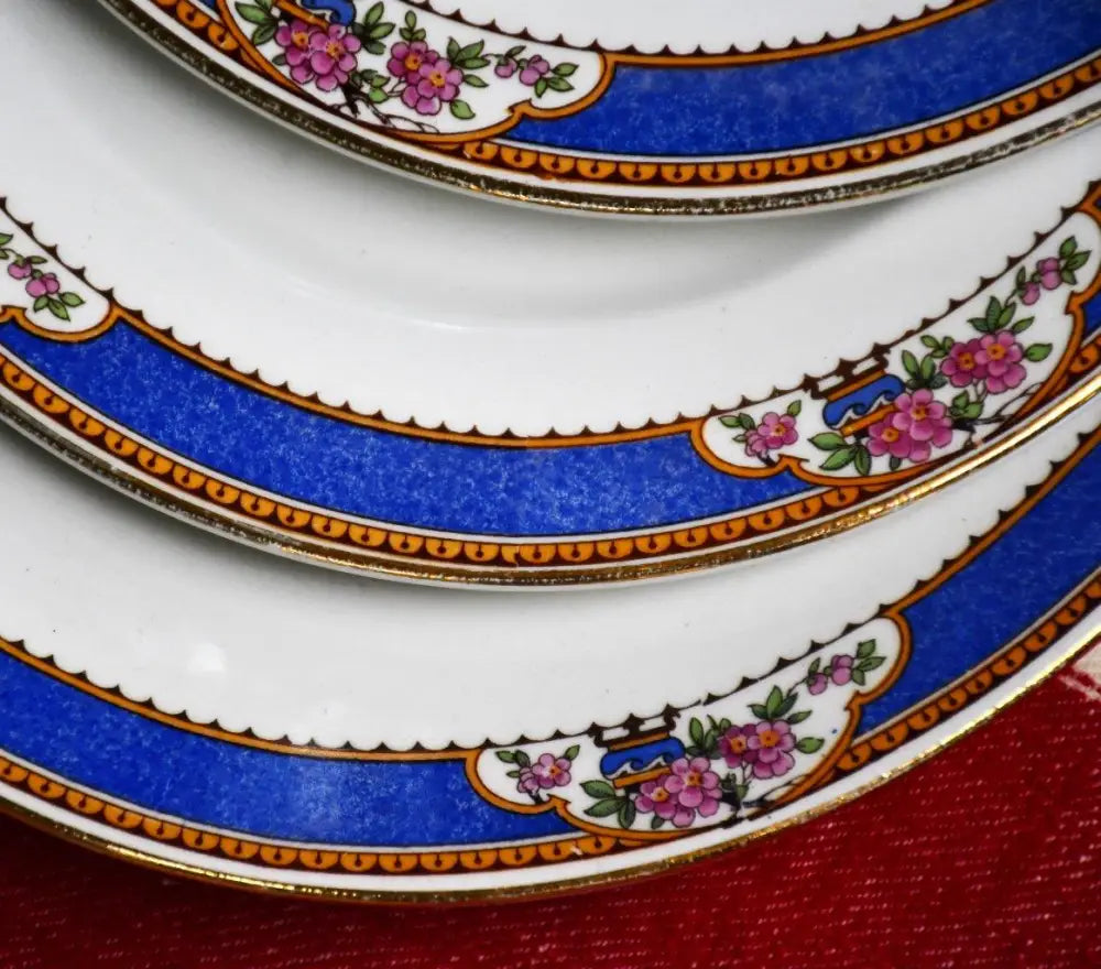 Сервиз на Imperial Porcelain Wedgwood - antique