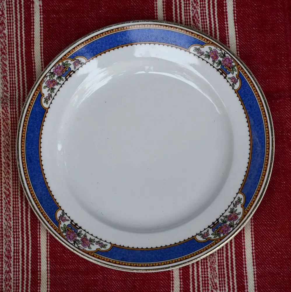 Сервиз на Imperial Porcelain Wedgwood - antique