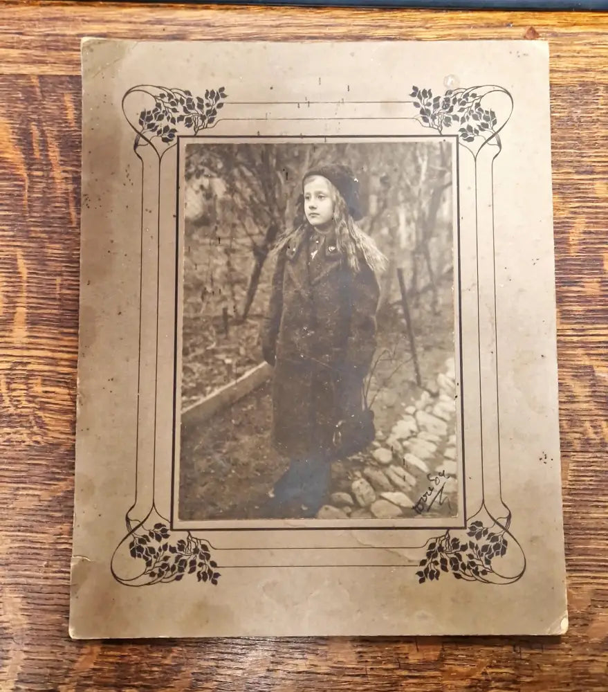 Снимка - Невена Дочева 1915 - antique