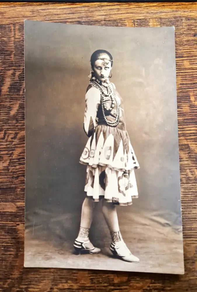 Снимка - Невена Дочева 1929 - antique