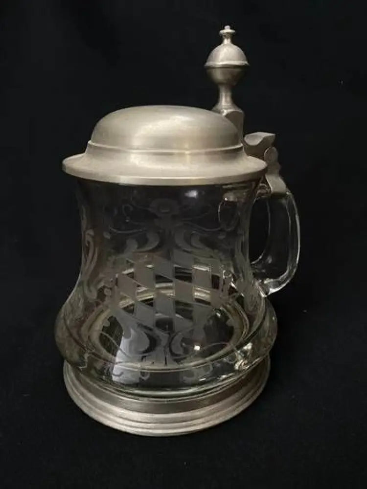 Стъклена халба с капак,вместимост 0,5L (516)
