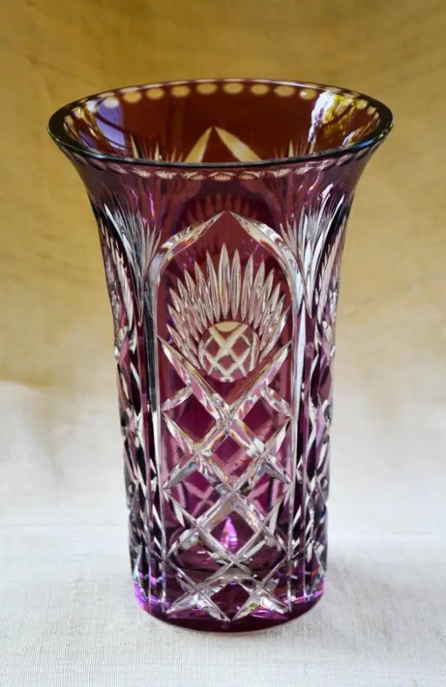 Ваза двуслоен кристал ръчно гравирана - antique