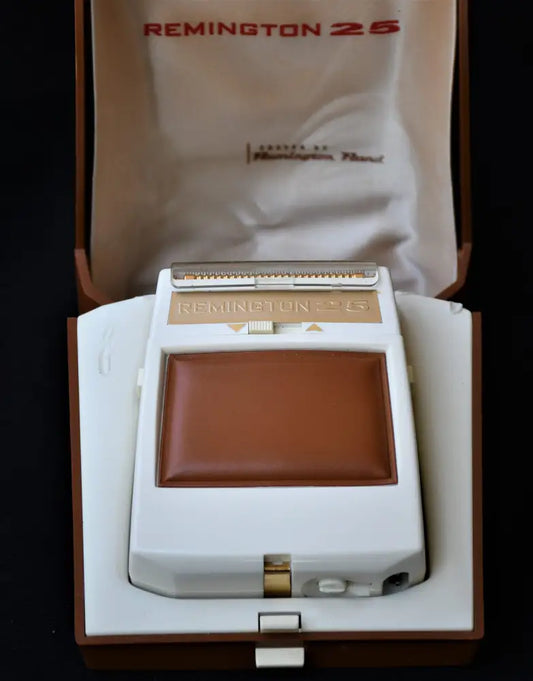 Винтидж електрическа самобръсначка ’Remington 25’’ - antique